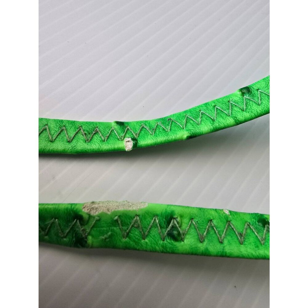 Phone Crossbody Neon Green Bumpy Crocodile Pattern - Picture 9 of 10